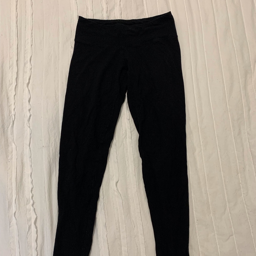 Black leggings